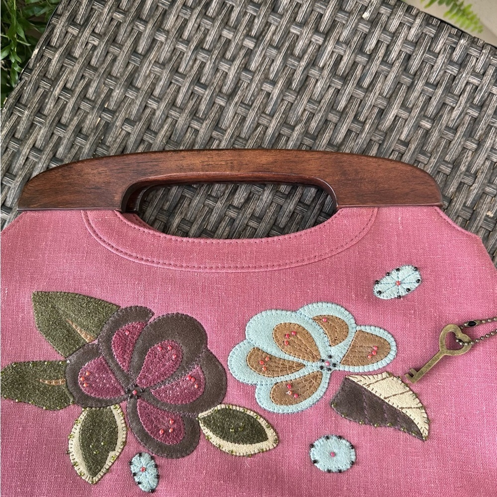 Fossil Pink Clutch with Floral Embroidery and Wooden Handle - Picture 4 of 4
